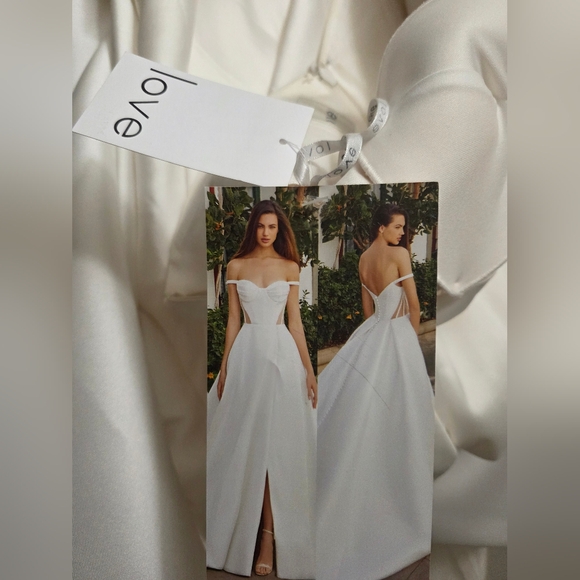 NWT LOVE by Enzoani "Beverly" Wedding Dress Size 10 - Picture 4 of 10